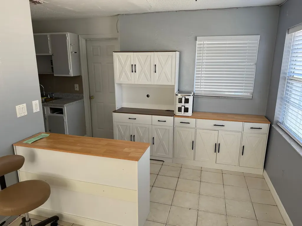4865 Dell Avenue Lake Worth FL 33461