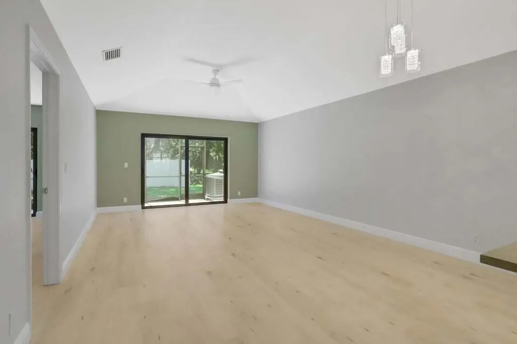 3113 Kingswood Terrace Boca Raton FL 33431