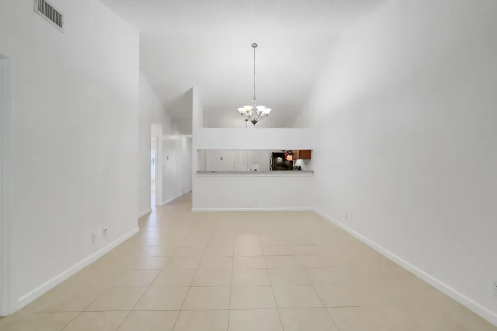 470 Hardwood Place Boca Raton FL 33431