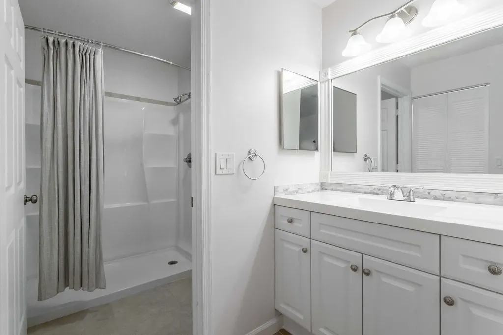 470 Hardwood Place Boca Raton FL 33431