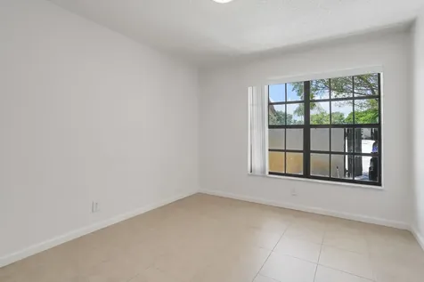 470 Hardwood Place Boca Raton FL 33431