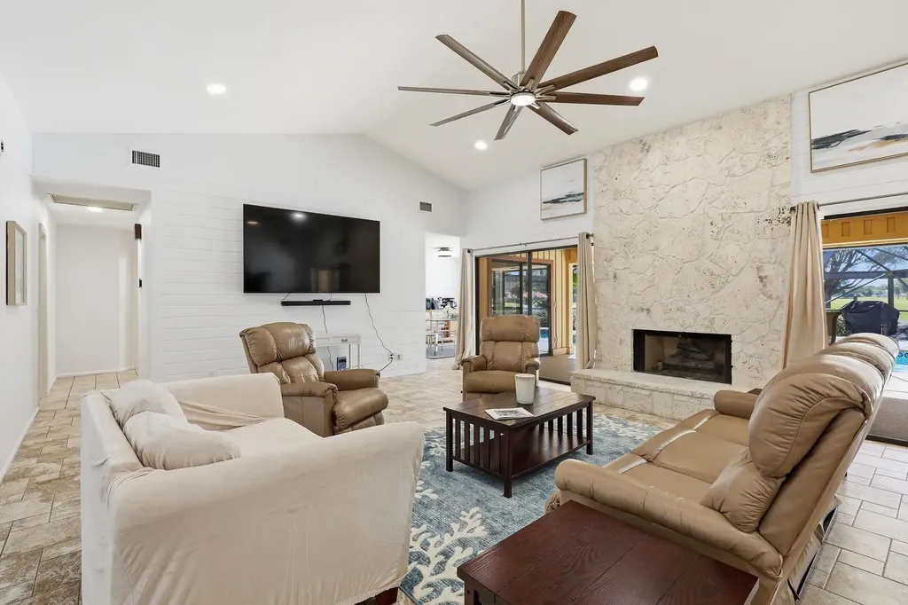 3 Old Fence Road Palm Beach Gardens FL 33418