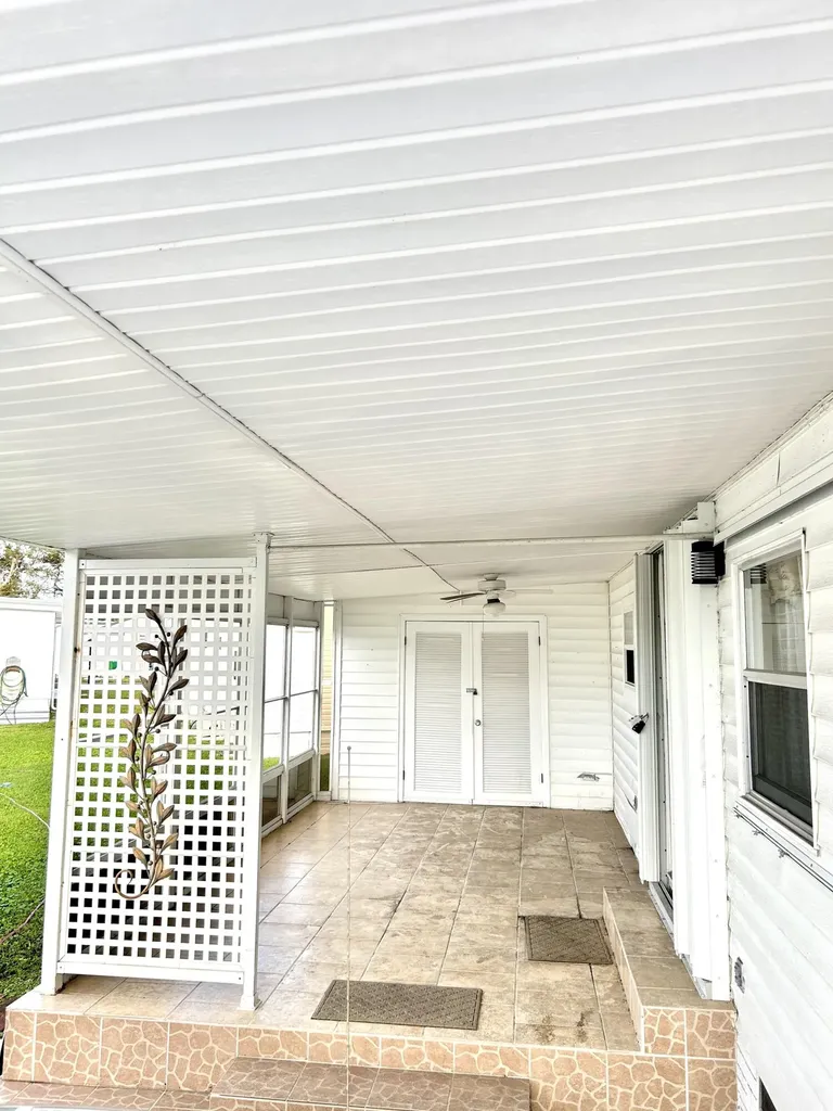 1401 S 33 Road Hollywood FL 33021