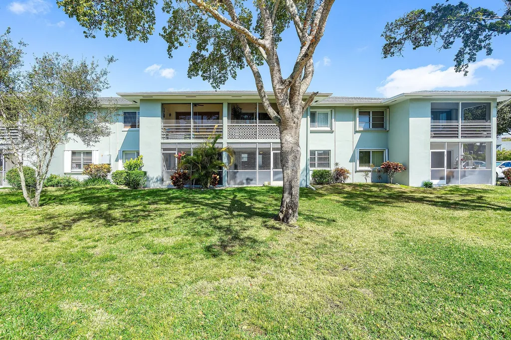 2440 SW 22nd Avenue Delray Beach FL 33445