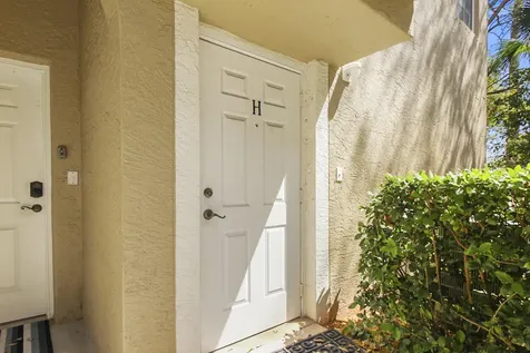 110 Lighthouse Circle Tequesta FL 33469