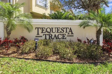 110 Lighthouse Circle Tequesta FL 33469