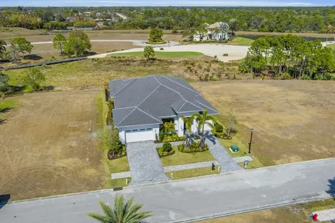 170 SE Rio Angelica Port St Lucie FL 34984