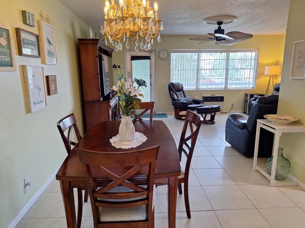 305 Andover L West Palm Beach FL 33417