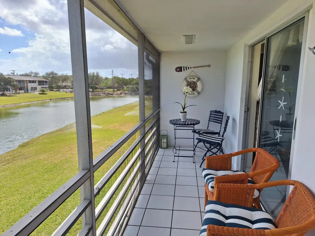 305 Andover L West Palm Beach FL 33417