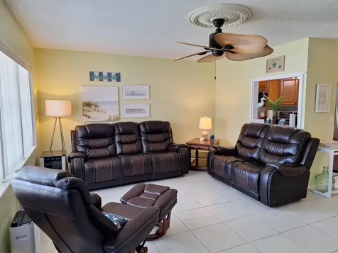 305 Andover L West Palm Beach FL 33417