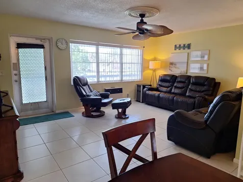 305 Andover L West Palm Beach FL 33417