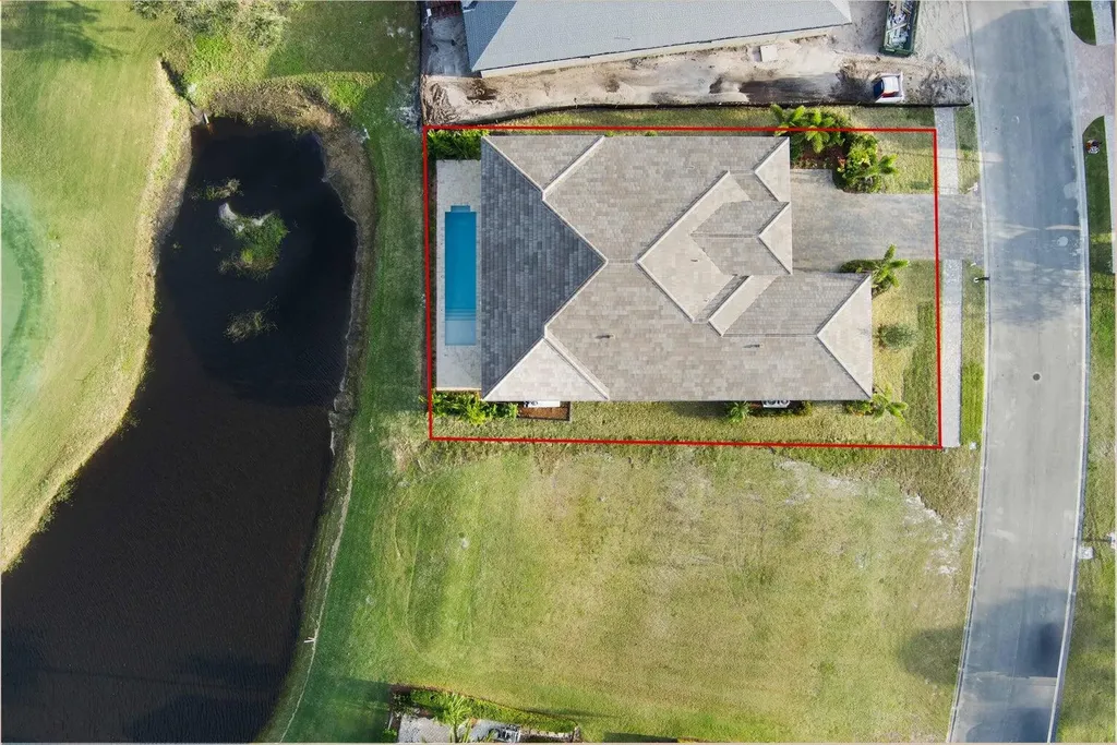 109 SE Via Verona Port St Lucie FL 34984