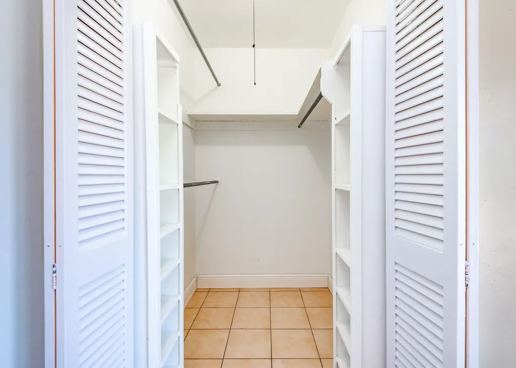 354 Manchester Street Boca Raton FL 33487