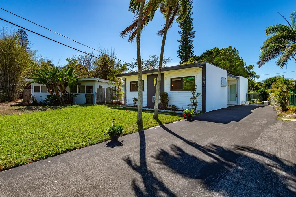 354 Manchester Street Boca Raton FL 33487