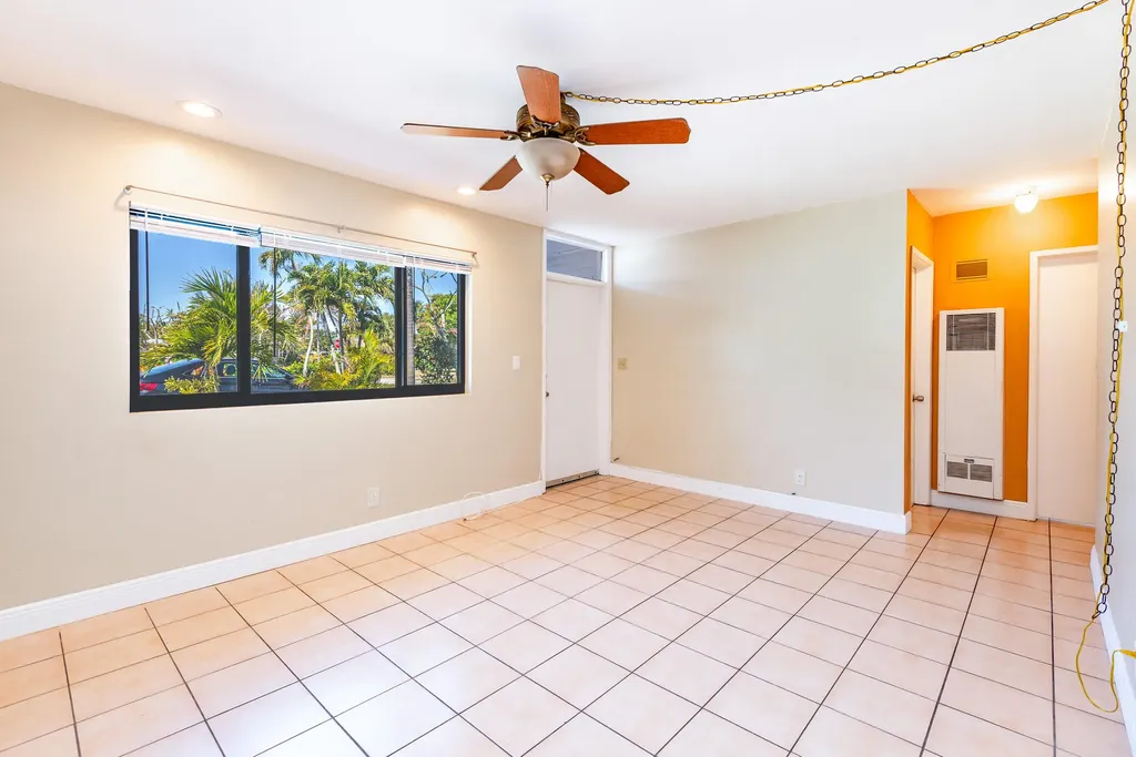 354 Manchester Street Boca Raton FL 33487