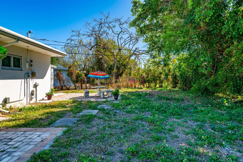 354 Manchester Street Boca Raton FL 33487