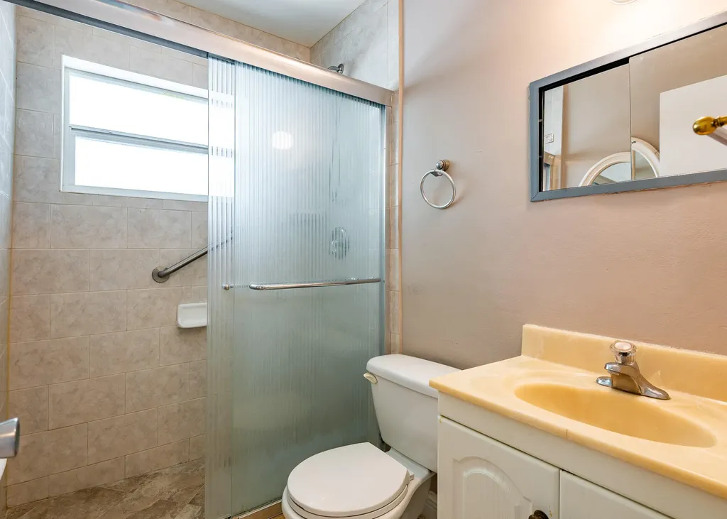 354 Manchester Street Boca Raton FL 33487