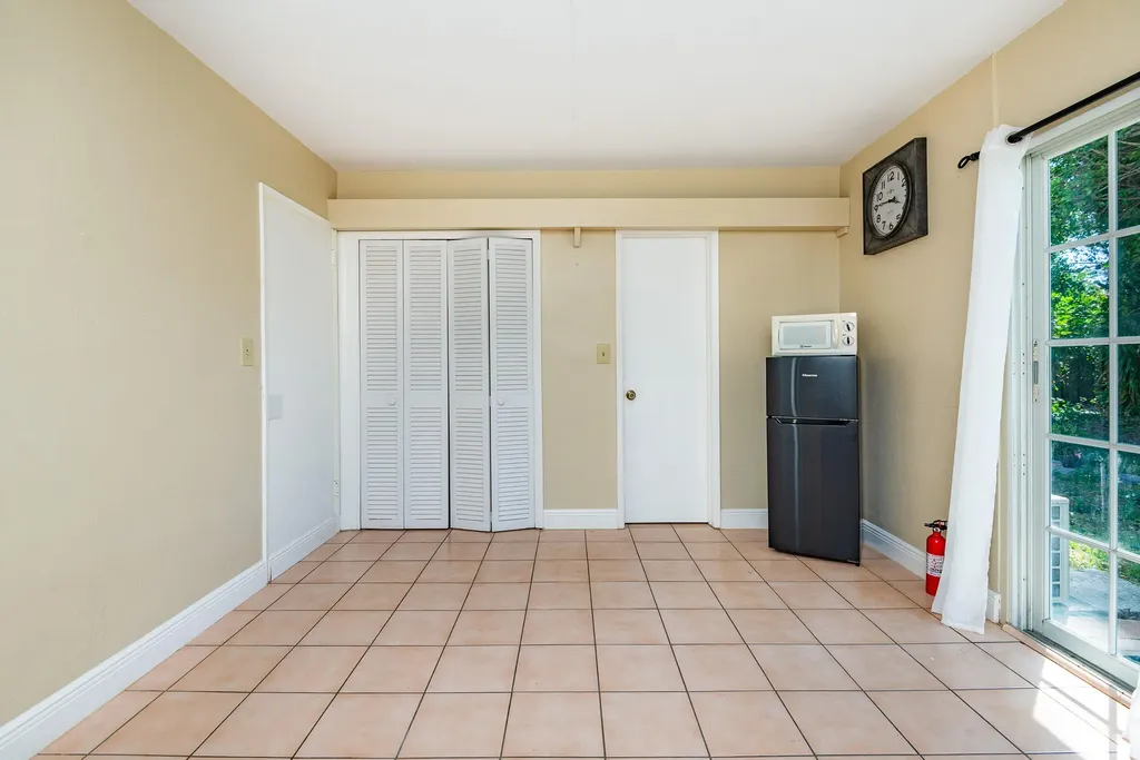 354 Manchester Street Boca Raton FL 33487