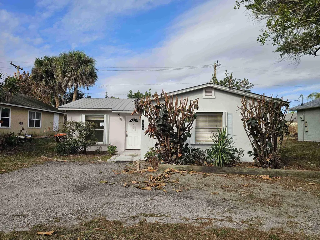 1375 26th Avenue SW Vero Beach FL 32962