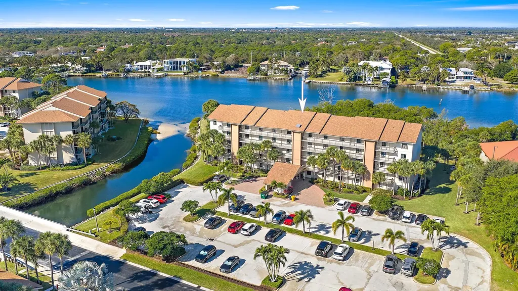 1701 Marina Isle Way Jupiter FL 33477