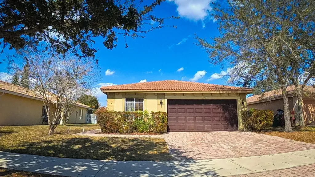 2142 SW Newport Isle Boulevard Port St Lucie FL 34953