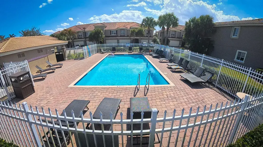 2142 SW Newport Isle Boulevard Port St Lucie FL 34953