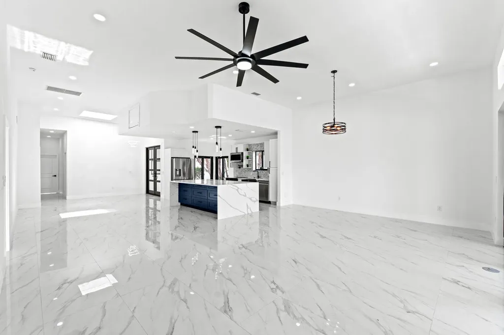 6567 Via Benita Boca Raton FL 33433