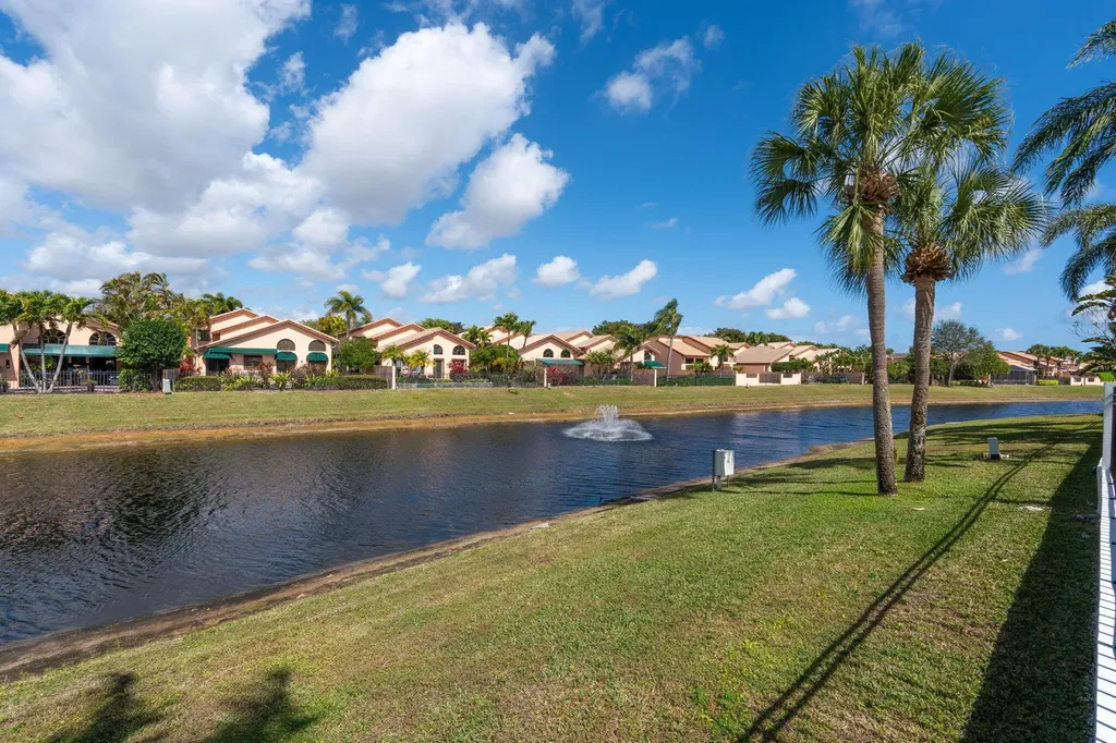 6567 Via Benita Boca Raton FL 33433