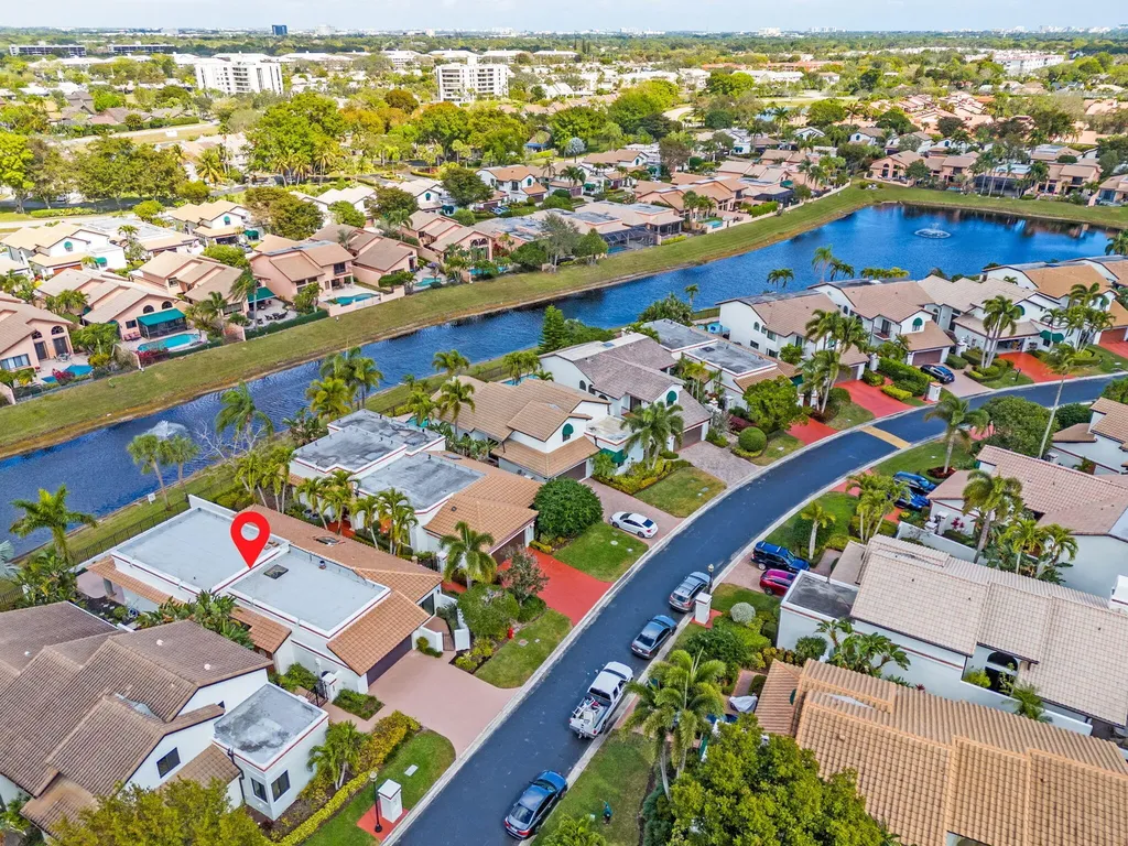 6567 Via Benita Boca Raton FL 33433