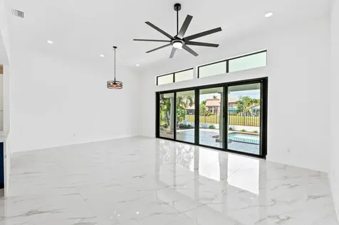 6567 Via Benita Boca Raton FL 33433