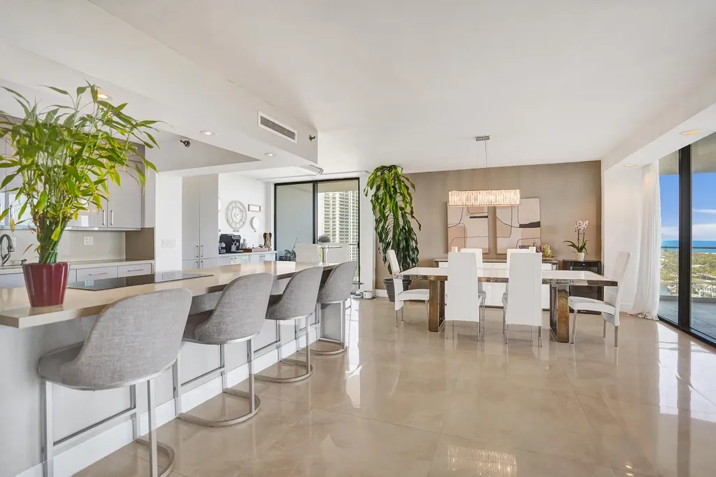 19707 Turnberry Way Aventura FL 33180