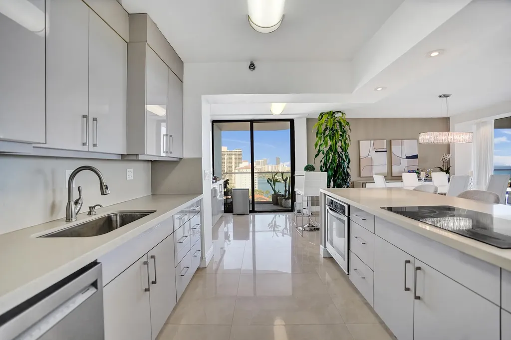 19707 Turnberry Way Aventura FL 33180