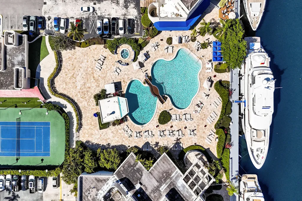 19707 Turnberry Way Aventura FL 33180