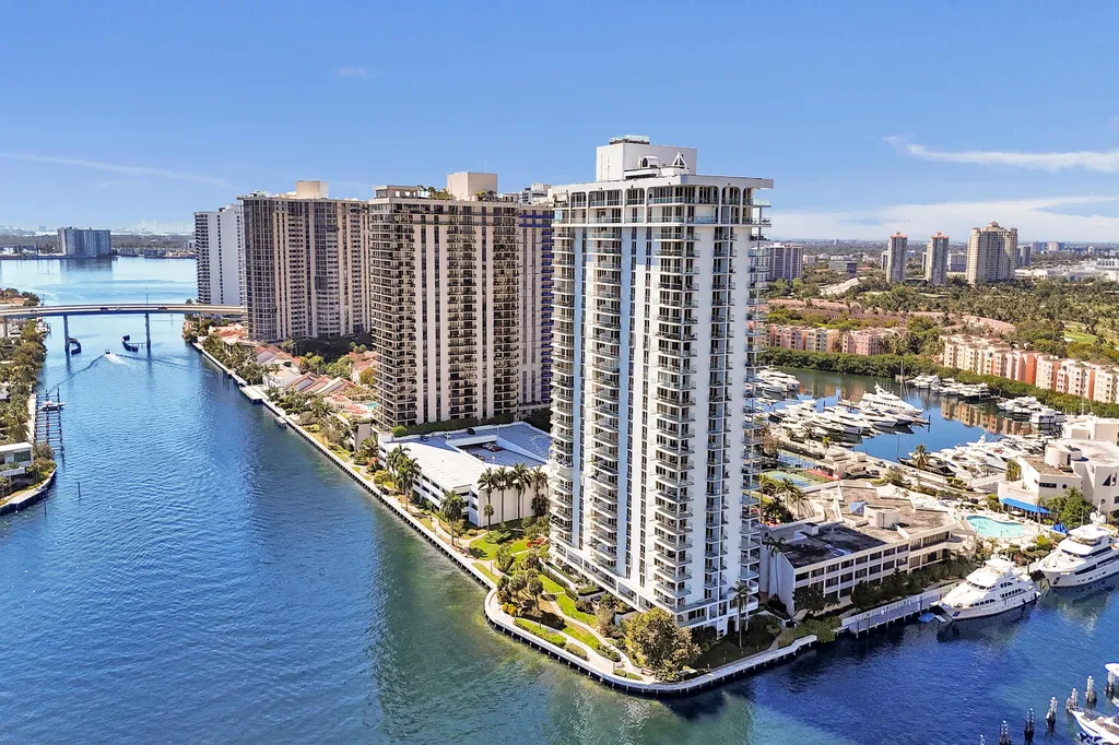 19707 Turnberry Way Aventura FL 33180