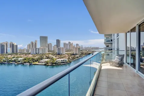 19707 Turnberry Way Aventura FL 33180