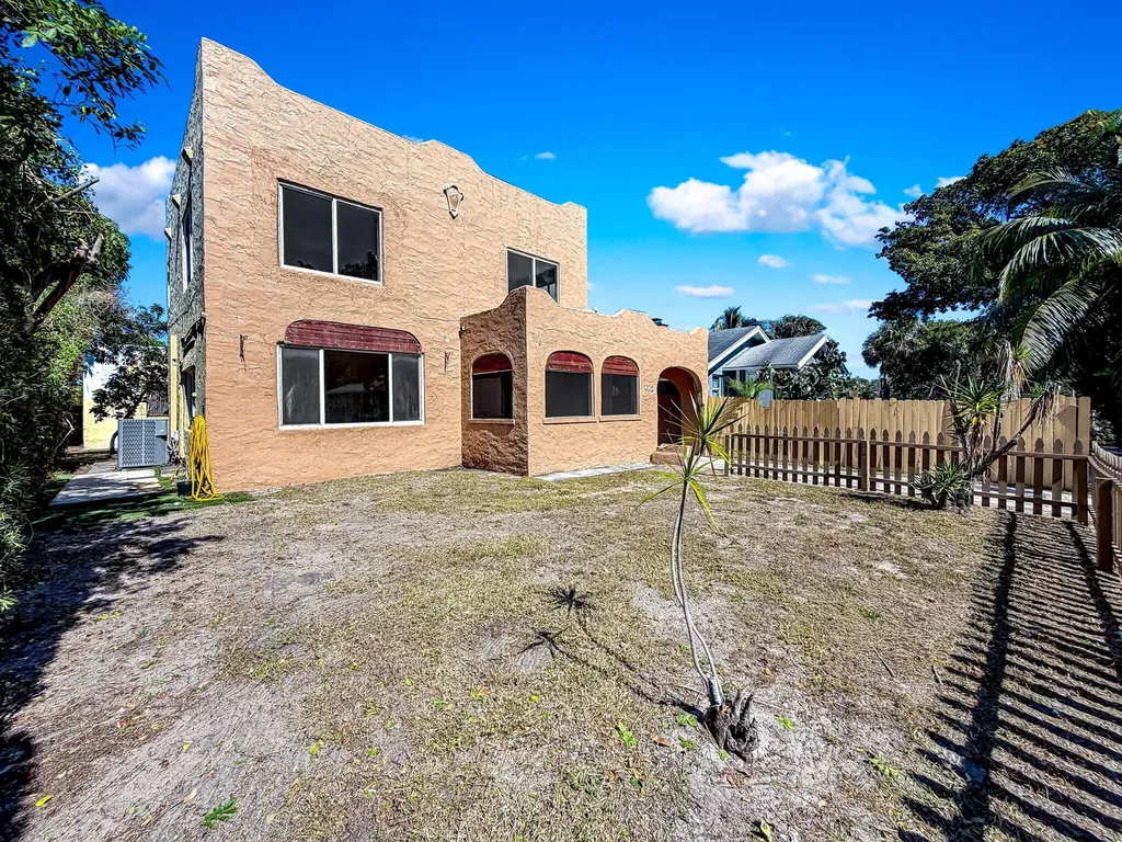 619 30th Street West Palm Beach FL 33407