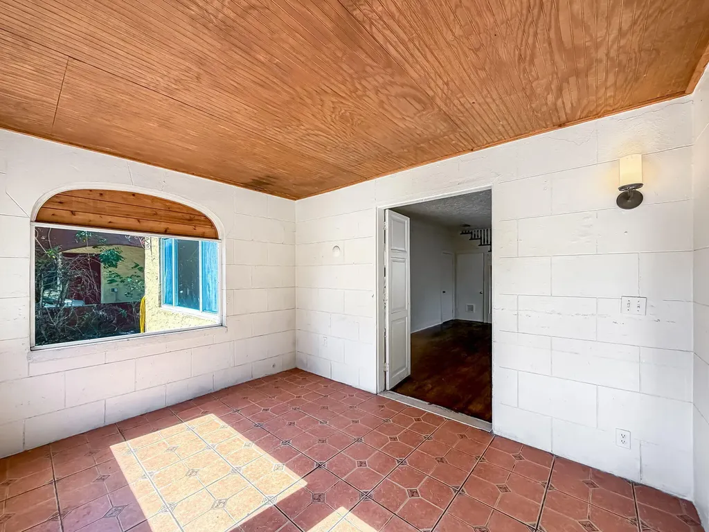 619 30th Street West Palm Beach FL 33407