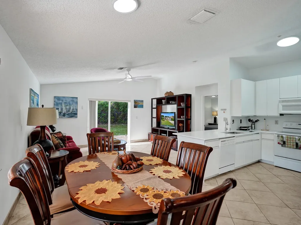 1245 SW 46th Way Deerfield Beach FL 33442