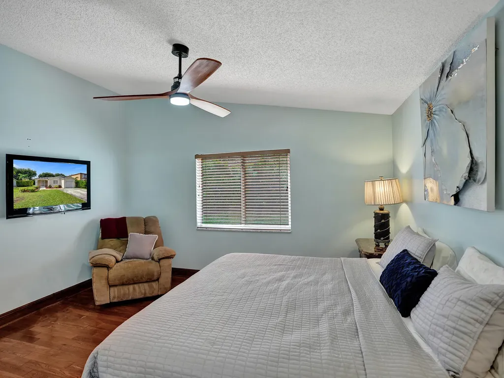 1245 SW 46th Way Deerfield Beach FL 33442