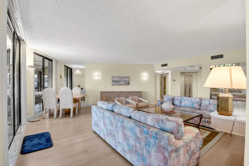 5279 Fountains Drive S Lake Worth FL 33467