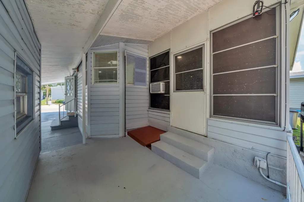141 Plantation Boulevard Lake Worth FL 33467