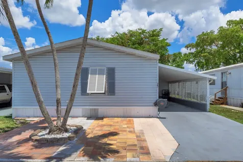 141 Plantation Boulevard Lake Worth FL 33467