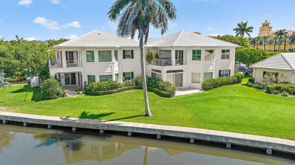 209 Evans Lane Manalapan FL 33462