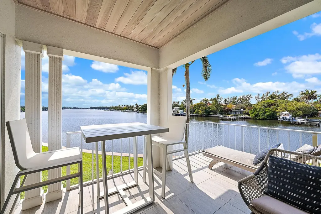 209 Evans Lane Manalapan FL 33462
