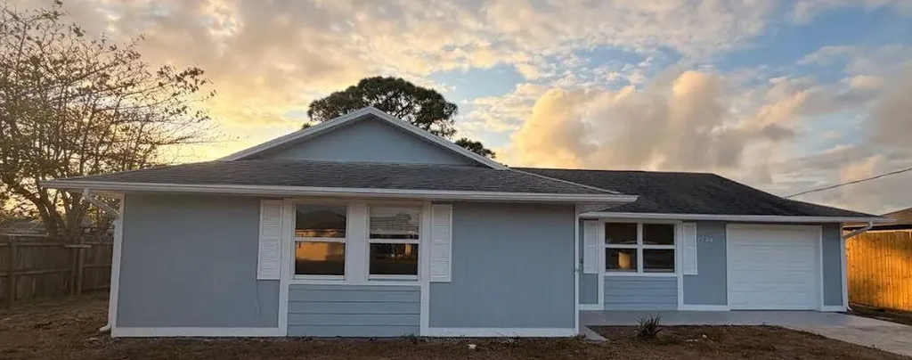 1734 SW Carolina Street Port St Lucie FL 34953