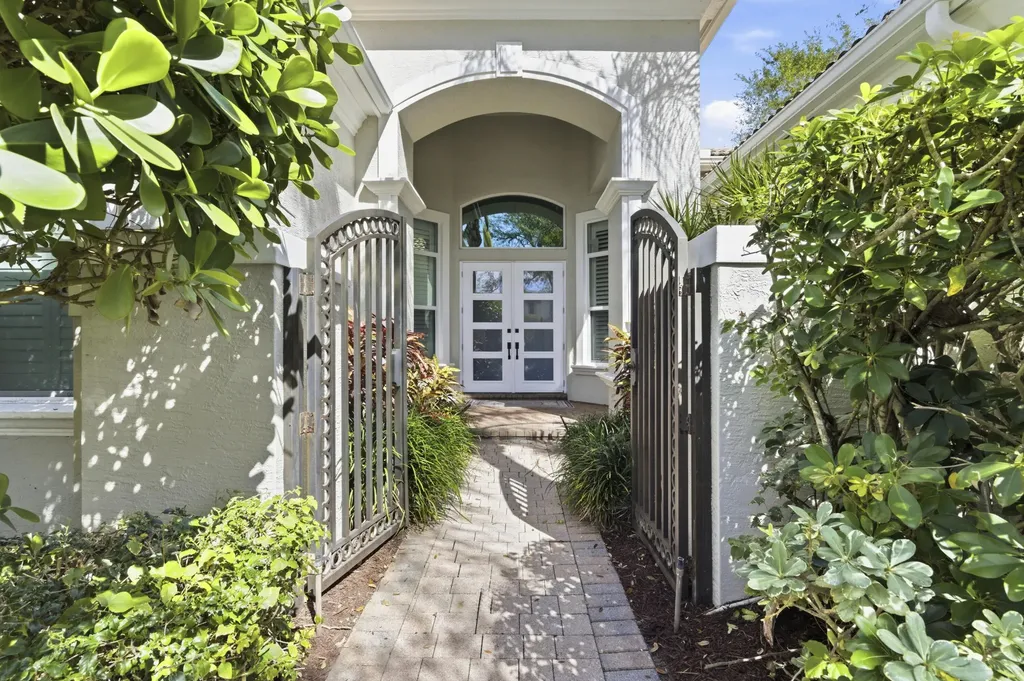 102 Tranquilla Drive Palm Beach Gardens FL 33418