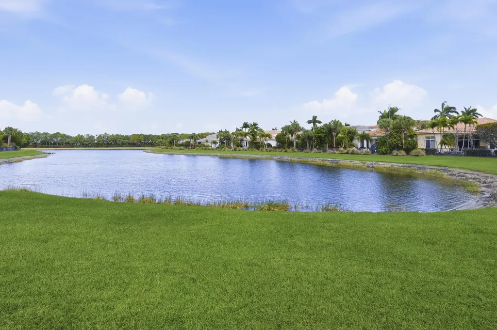 102 Tranquilla Drive Palm Beach Gardens FL 33418