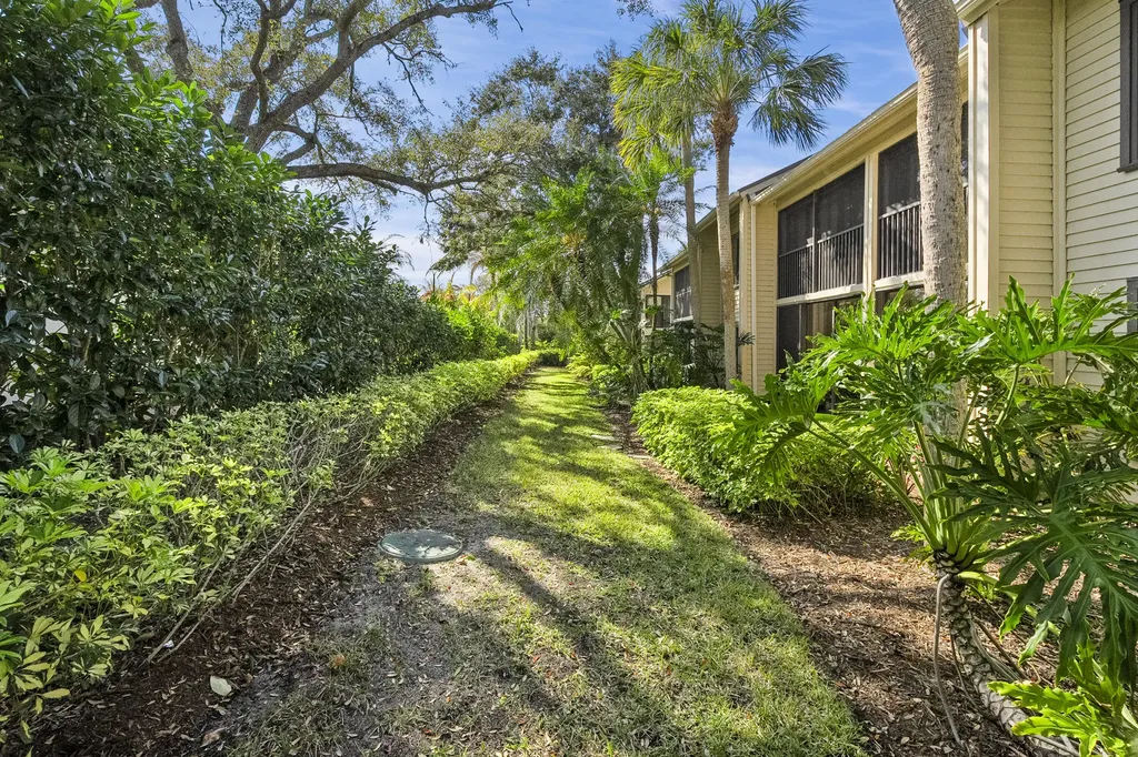5172 SE Club Way Stuart FL 34997