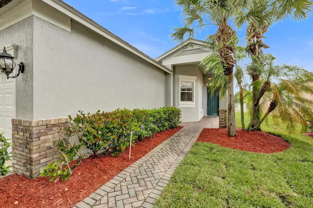 9872 SW Glenbrook Drive Port St Lucie FL 34987