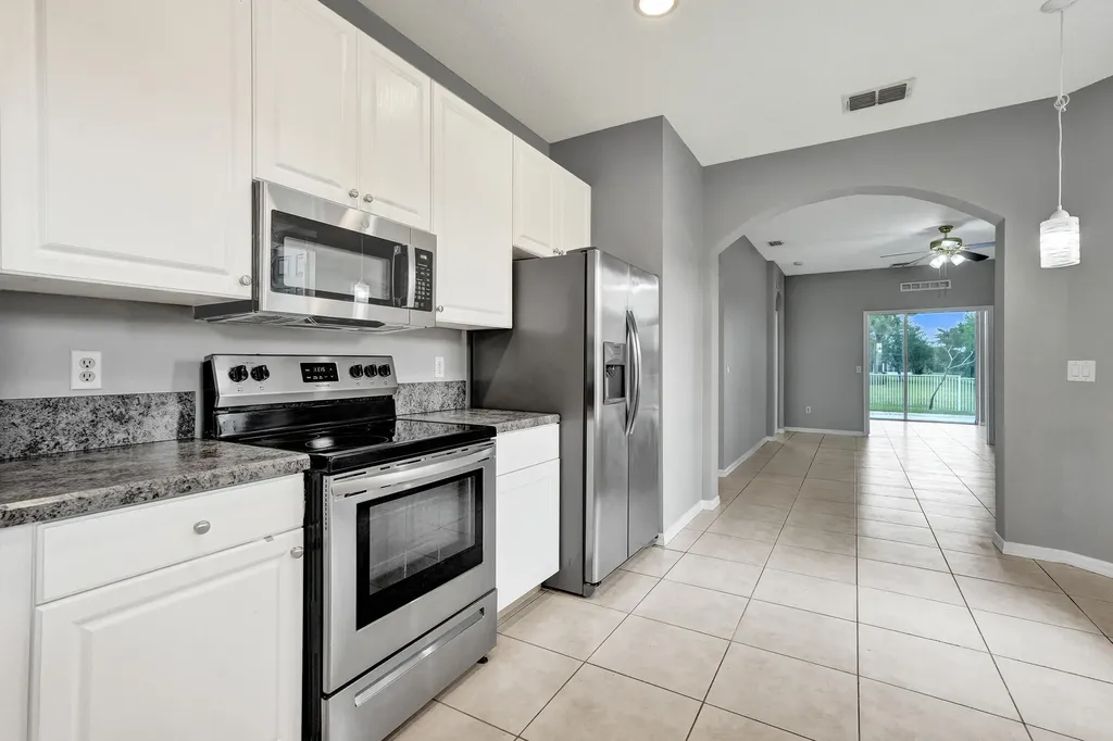9872 SW Glenbrook Drive Port St Lucie FL 34987